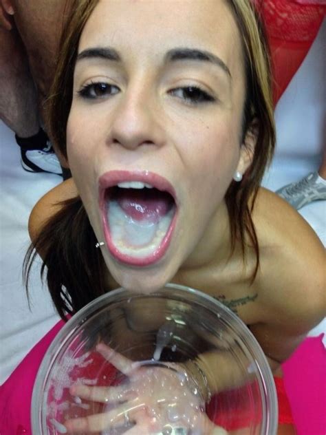 Girls Holding Multiple Loads In Mouth Porn Fan Community Forum
