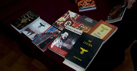 Encuentran cientos de libros con ideología nazi a punto de ser