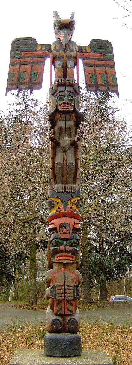 Totem Pole By Chief Tony Hunt Of The Kwakiutl Native American Totem