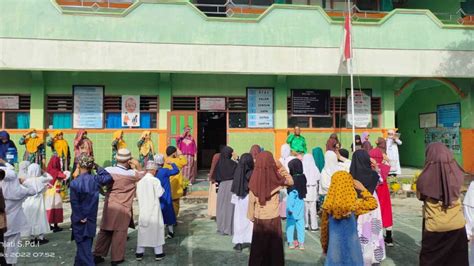 Peringati Hari Sumpah Pemuda Ke 94 MI DDI Kampung Baru Gelar Upacara