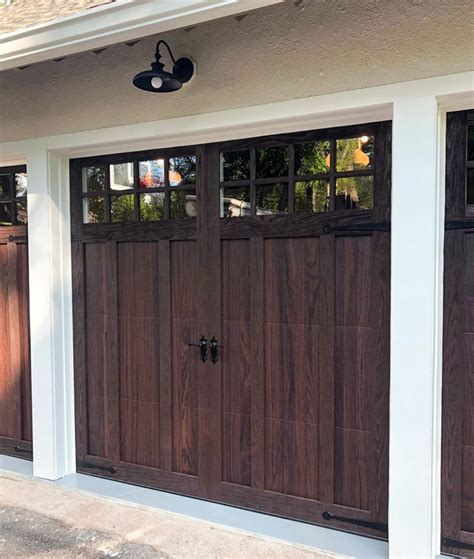 Doors Done Right Garage Doors And Openers Chi Shoreline Wood Tone Overlay Carriage House