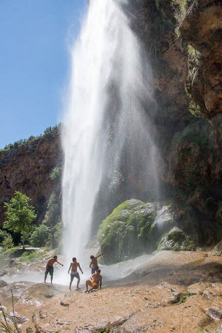 Blue Lagoon Hot Springs Day Trip, Valencia | kimkim