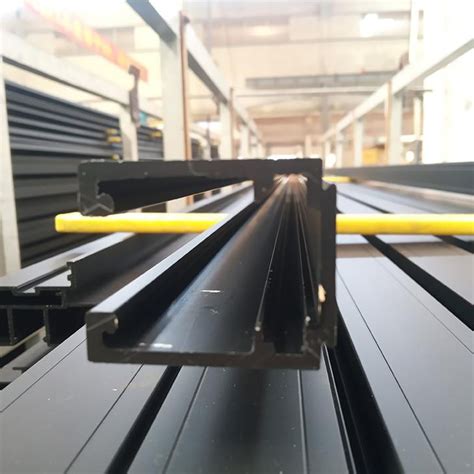 Personnalisez L Usine De Profils De Canaux En Aluminium Extrud