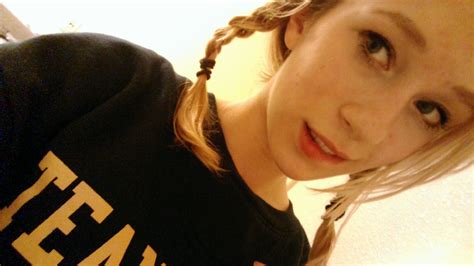 Erotic Blonde Stunner In Hot Nude Pictures Revealing Everything