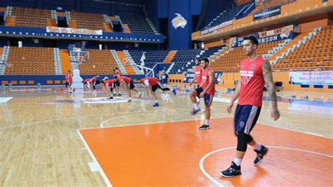 Msk Erkek Basketbol Tak M Sezonun Lk Antrenman N Yapt Mersin