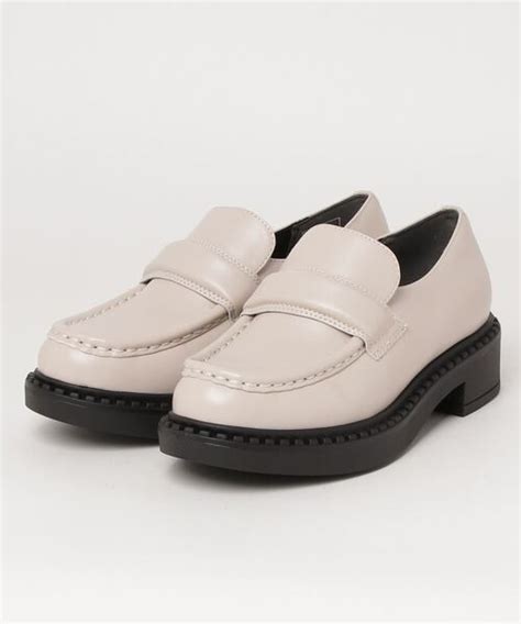 Abc Mart（エービーシーマート）の「abc Select エービーシーセレクト Plat Loafer 4 プラット ローファー 4 W5018 Ivory（パンプス）」 Wear