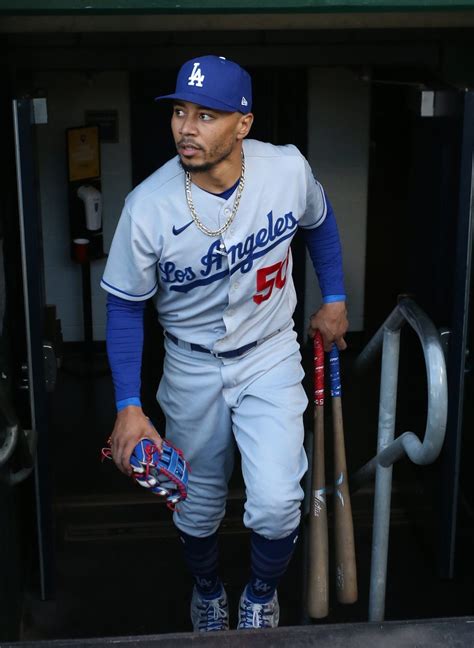 Dodgers Win Behind Mookie Betts’ Big Night | Dodgers Nation