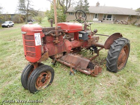 Farmall B Tractor In Kansas City Mo Item K5841 Sold Purple Wave