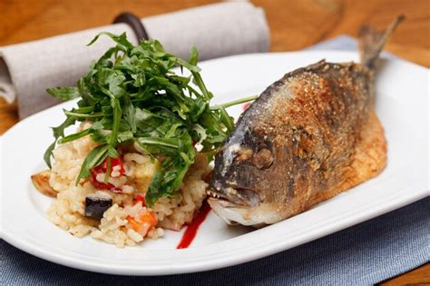 Premium Photo | Grilled sea bream