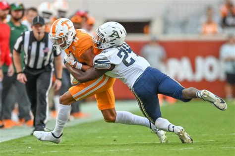 Akron Zips Positional Previews Defensive Backs Hustle Belt