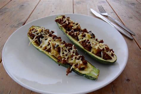 Gevulde Courgette Met Gehakt Puur Suzanne Vega Vegan Recepten