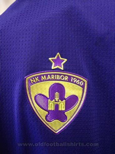 NK Maribor Home football shirt 2017 - 2018.