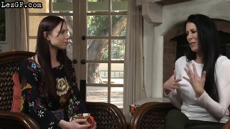 MILF GF Seduces Perverted Lesbo Beauty While Fingering