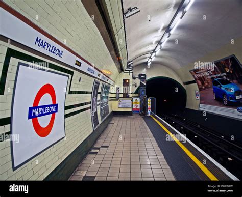 Marylebone Station Sign London Stock Photos & Marylebone Station Sign ...