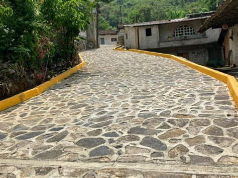 Interviene Infraestructura Vialidades En Zihuateutla Chiconcuautla Y Hueytlalpan