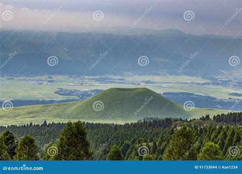 Bello Paesaggio Del Vulcano Del Monte Aso In Kumamoto Giappone