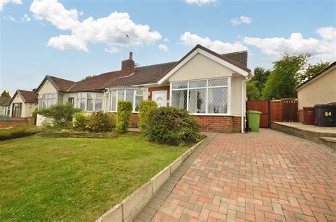 3 Bed Bungalow For Sale In Southleigh Road Leeds West Yorkshire Ls11