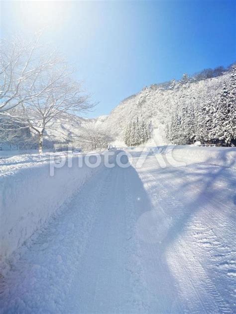 雪の積もった道 7 No 28818483｜写真素材なら「写真ac」無料（フリー）ダウンロードok