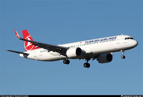 TC LSH Turkish Airlines Airbus A321 271NX Photo By Manuel Fernandez