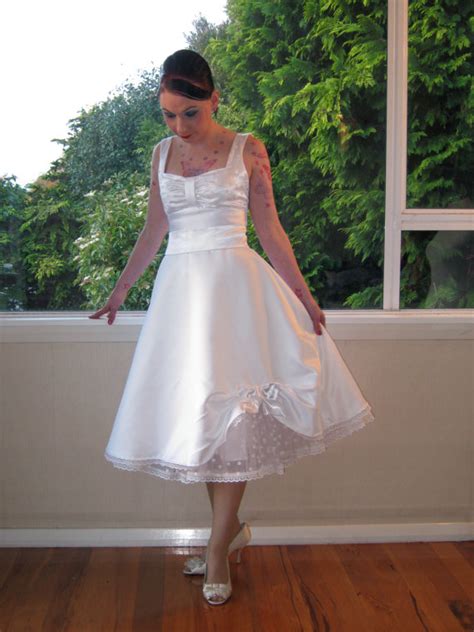 Bride Chic The Pin Up Wedding Dress