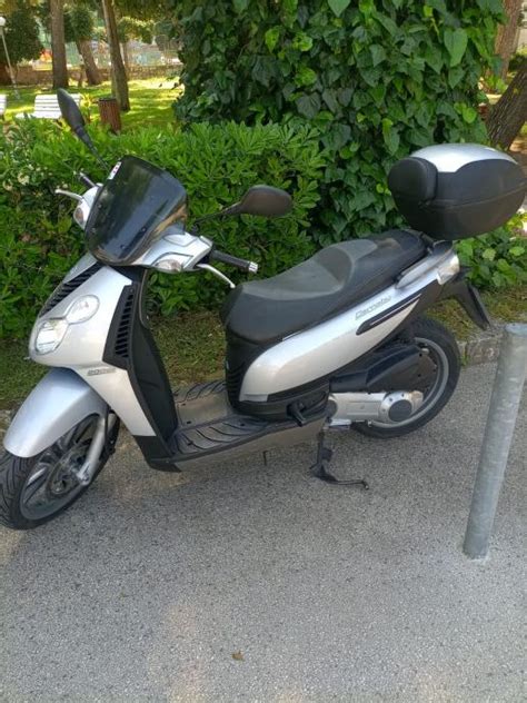 Piaggio Carnaby Cm God