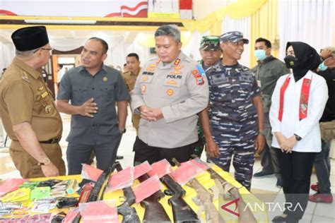 Polres Kotabaru Bongkar Sindikat Narkoba Yang Kendalikan Tambang Emas