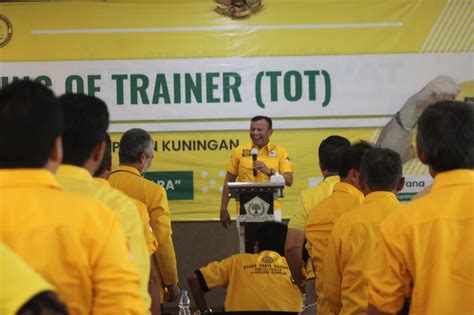 Hadapi Pemilu Golkar Kuningan Bekali Saksi Cikalpedia