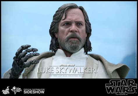 Hot Toys Unveils The Force Awakens Luke Skywalker Action Figure