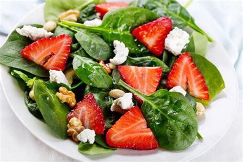 Ensalada De Espinacas Con Fresas Queso Y Nueces Receta