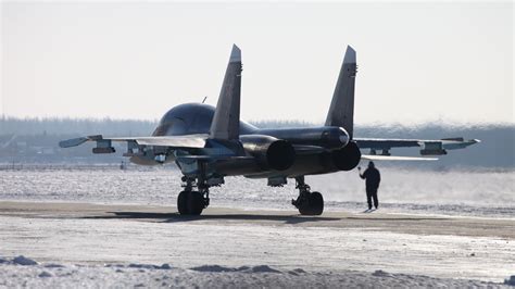 Wallpaper Gray Fighter Jet On Gray Concrete Ground During Daytime