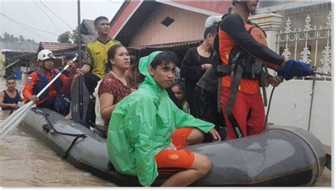 3-meter-high flood submerges Indonesia's North Sulawesi, almost 18 ...