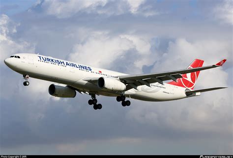 Tc Jni Turkish Airlines Airbus A Photo By Jmr Id