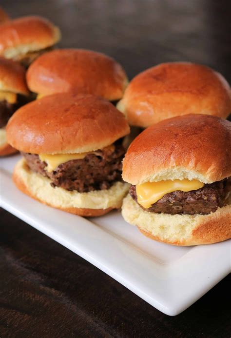 Delicious And Easy Cheeseburger Sliders Artofit