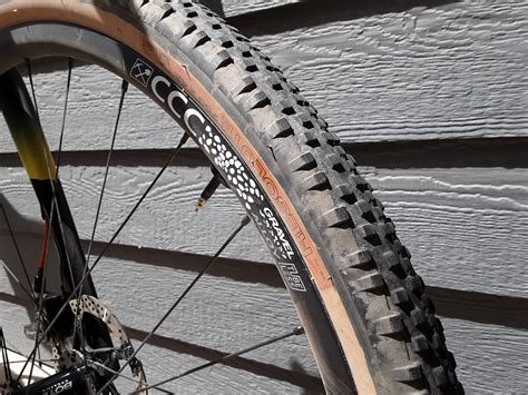 Review Wtb Resolute 42 650b And 700c Tubeless Ready Tires Gravel