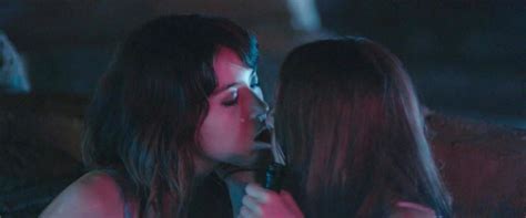 Naked Nichole Sakura In Teenage Cocktail