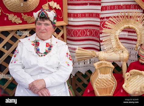 Belarusian Clothes Hi Res Stock Photography And Images Alamy
