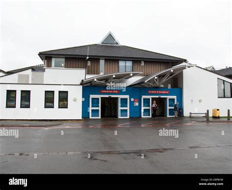 Maidstone Hospital A&E entrance Stock Photo - Alamy