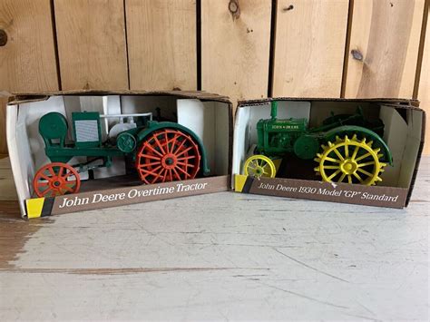 1 16 Scale Ertl John Deere 2 Wide Front Tractors On Steel W Fenders