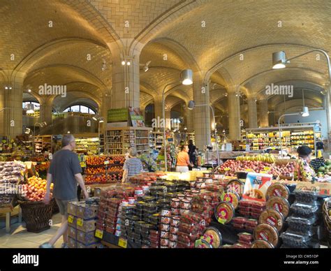 Food Emporium Market At The Queensboro Bridge Stock Photo 49898066 Alamy