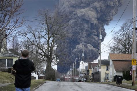 East Palestine, Ohio, residents can safely go home, officials say : NPR