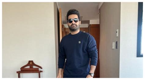 Jr NTR Returns After RRRs Golden Globe Win Gets Mobbed By Fans At