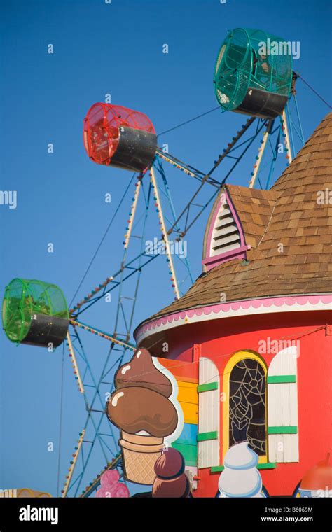 Ferris Wheel Santa Cruz Beach Boardwalk Santa Cruz California United States Of America Stock