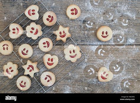 Smiley Hi Res Stock Photography And Images Alamy