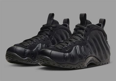 Nike Air Foamposite One "Anthracite" 2023 FD5855-001 | SneakerNews.com