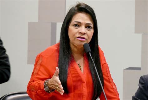 Tia Cândia Confira as principais notícias da Bahia e do Brasil