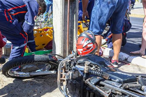 Acidente Entre Carro E Moto Deixa Um Ferido Na Avenida Presidente