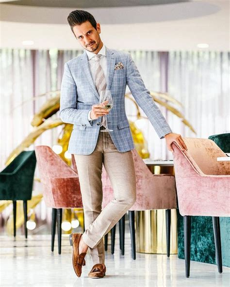 Cocktail Party Style Tips For Men To Be The Talk Of The Town