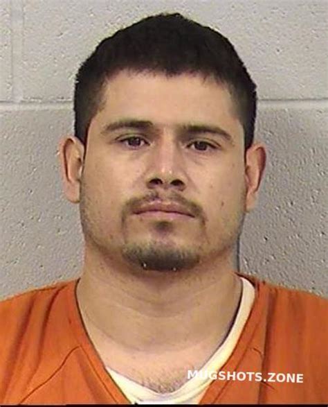 ESTRADA MORENO SERGIO ANTONIO 12 17 2021 Dickinson County Mugshots Zone