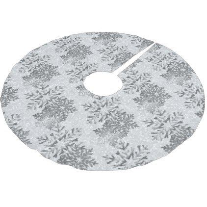 Silver Snowflakes On White Glitter Brushed Polyester Tree Skirt Blue