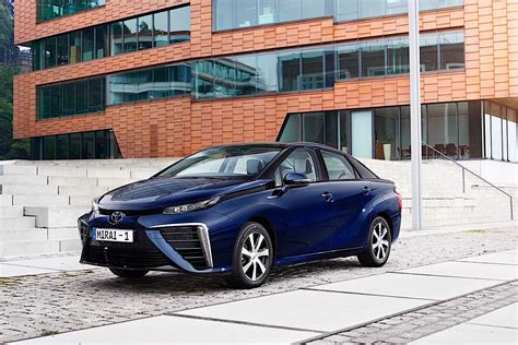 TOYOTA Mirai Specs & Photos - 2015, 2016, 2017, 2018, 2019, 2020, 2021 ...